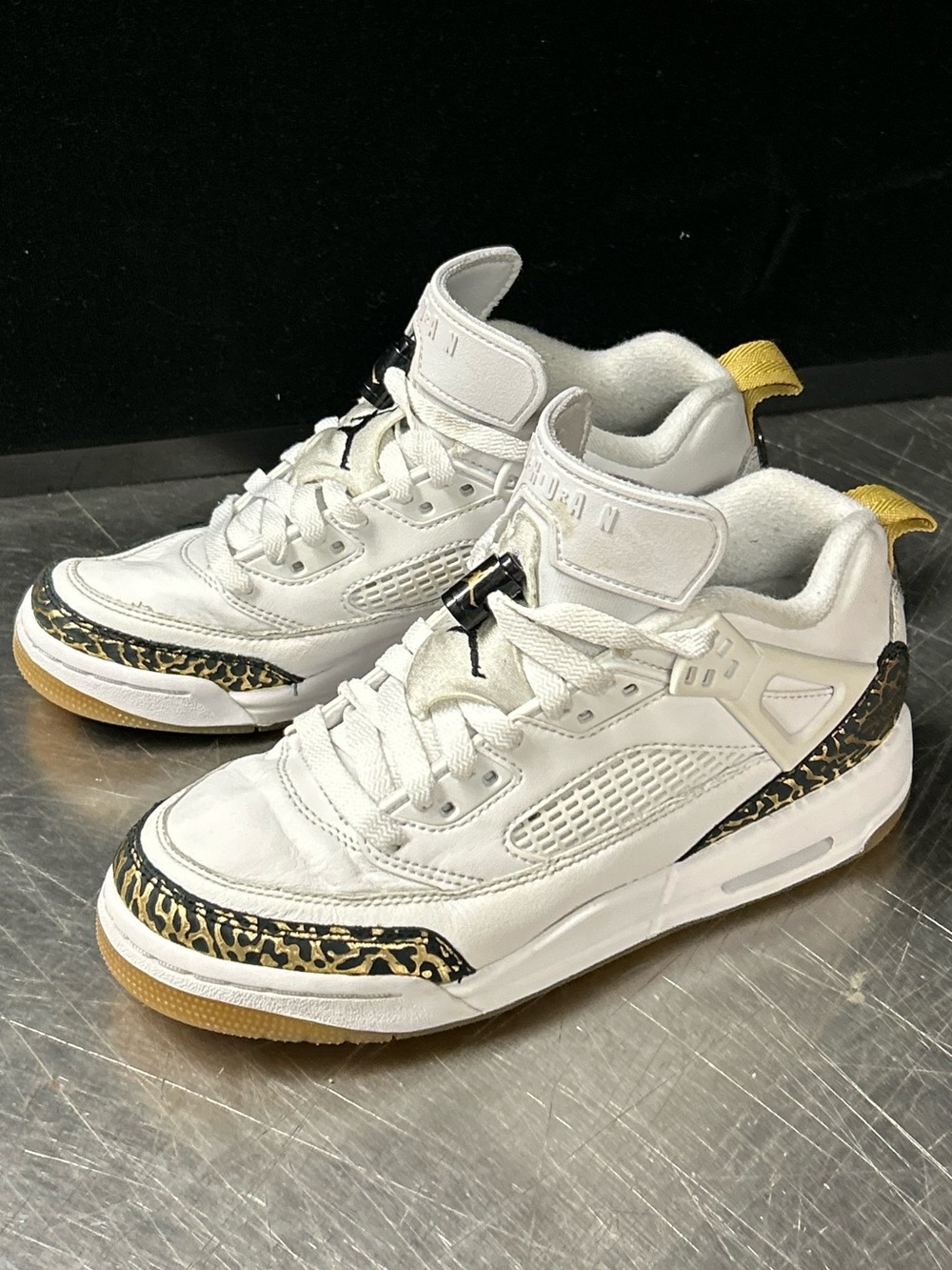 Nike Air Jordan Spizike Size 4.5 Youth
